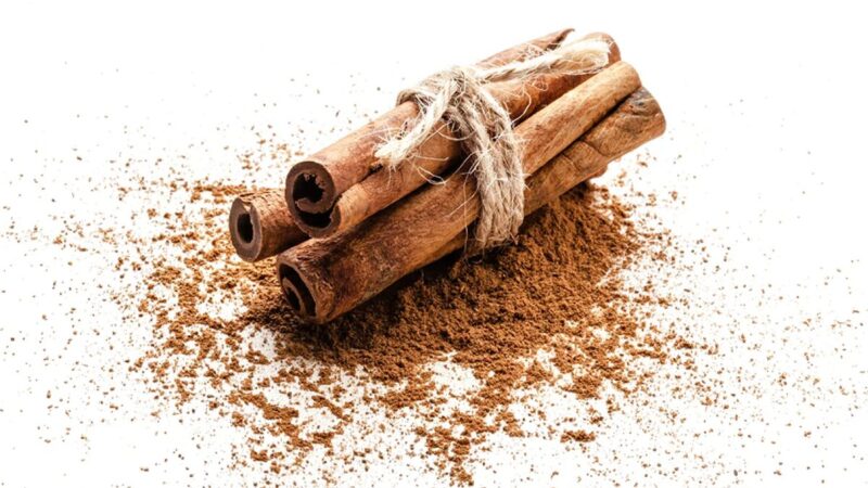 シナモンで体を温め毛細血管を修復する